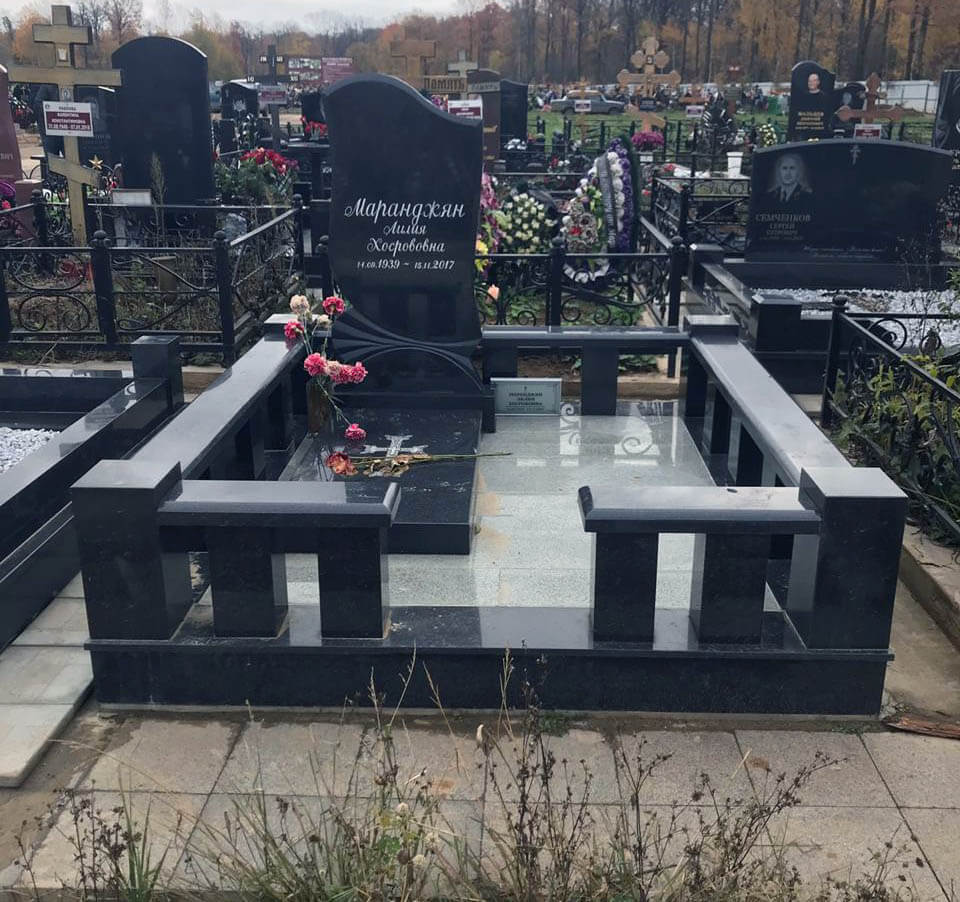 Гранитные памятники в Запорожье